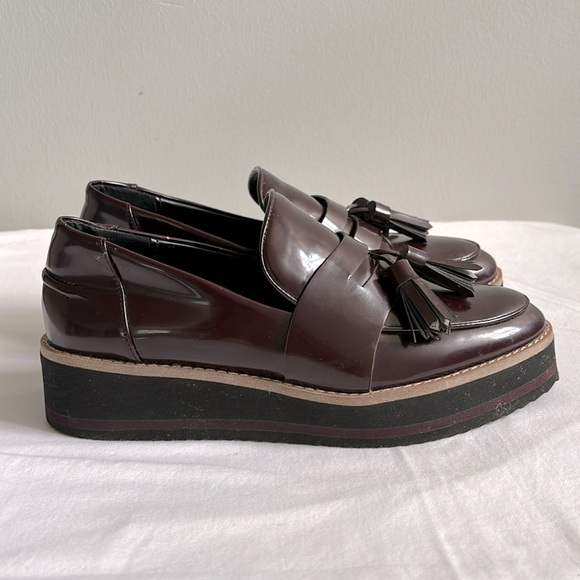Zara Shoes - Zara burgundy patent leather tasseled oxford loafers with platform